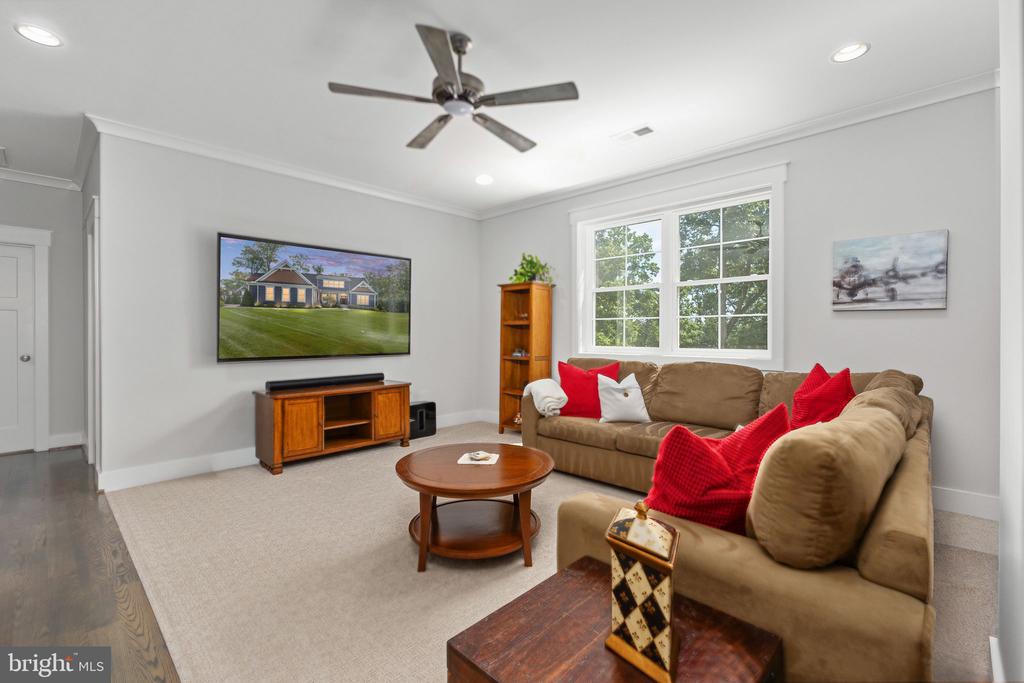 10505 RIDGE COVE LN, SPOTSYLVANIA, Virginia 22551, 5 Bedrooms Bedrooms, ,5 BathroomsBathrooms,Residential,10505 RIDGE COVE LN,VASP2043128 MLS # VASP2043128