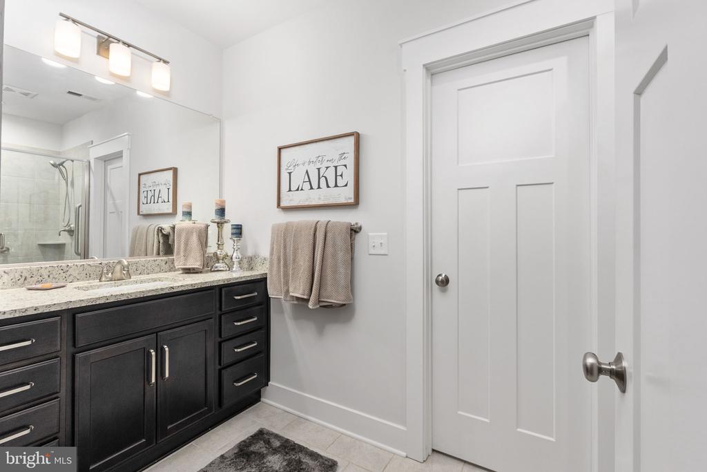 10505 RIDGE COVE LN, SPOTSYLVANIA, Virginia 22551, 5 Bedrooms Bedrooms, ,5 BathroomsBathrooms,Residential,10505 RIDGE COVE LN,VASP2043128 MLS # VASP2043128