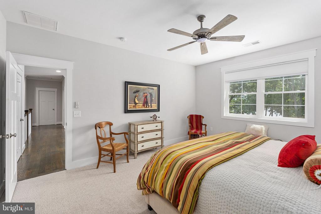 10505 RIDGE COVE LN, SPOTSYLVANIA, Virginia 22551, 5 Bedrooms Bedrooms, ,5 BathroomsBathrooms,Residential,10505 RIDGE COVE LN,VASP2043128 MLS # VASP2043128