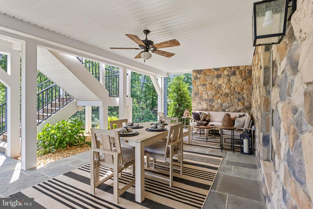 10505 RIDGE COVE LN, SPOTSYLVANIA, Virginia 22551, 5 Bedrooms Bedrooms, ,5 BathroomsBathrooms,Residential,10505 RIDGE COVE LN,VASP2043128 MLS # VASP2043128