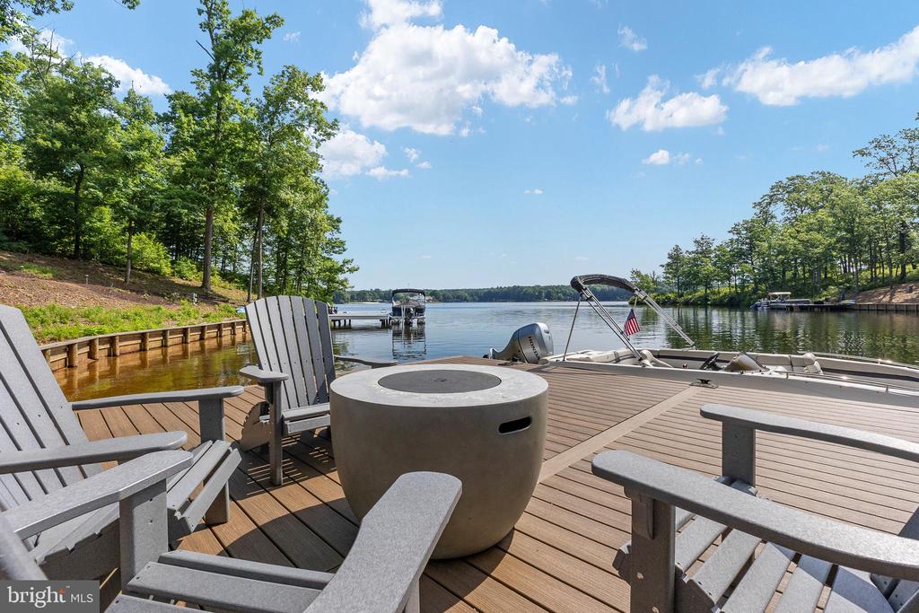 10505 RIDGE COVE LN, SPOTSYLVANIA, Virginia 22551, 5 Bedrooms Bedrooms, ,5 BathroomsBathrooms,Residential,10505 RIDGE COVE LN,VASP2043128 MLS # VASP2043128