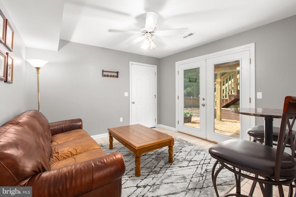 3116 BROWN HILL DR, FREDERICKSBURG, Virginia 22408, 4 Bedrooms Bedrooms, ,2 BathroomsBathrooms,Residential,3116 BROWN HILL DR,VASP2041918 MLS # VASP2041918 3116 BROWN HILL DR, FREDERICKSBURG, Virginia 22408, 4 Bedrooms Bedrooms, ,2 BathroomsBathrooms,Residential,3116 BROWN HILL DR,VASP2041918 MLS # VASP2041918