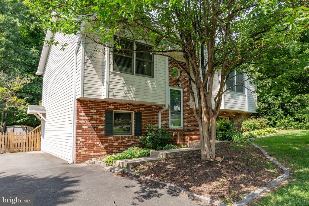 3116 BROWN HILL DR, FREDERICKSBURG, Virginia 22408, 4 Bedrooms Bedrooms, ,2 BathroomsBathrooms,Residential,3116 BROWN HILL DR,VASP2041918 MLS # VASP2041918 3116 BROWN HILL DR, FREDERICKSBURG, Virginia 22408, 4 Bedrooms Bedrooms, ,2 BathroomsBathrooms,Residential,3116 BROWN HILL DR,VASP2041918 MLS # VASP2041918