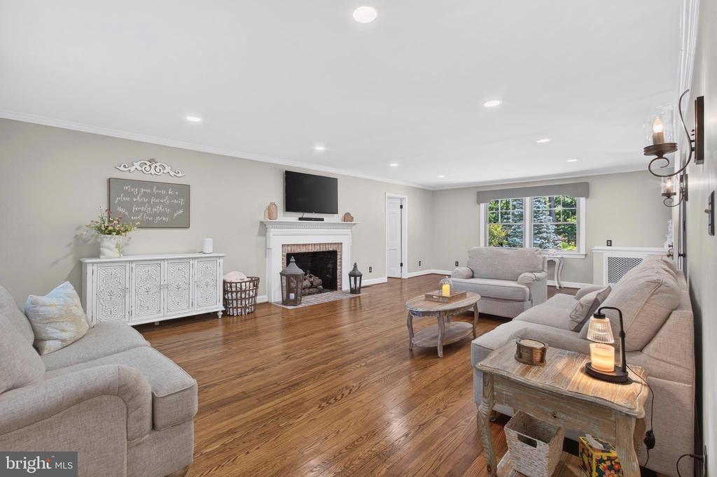 12415 SCOTTS MILL RD, CULPEPER, Virginia 22701, 5 Bedrooms Bedrooms, ,4 BathroomsBathrooms,Residential,12415 SCOTTS MILL RD,VACU2014258 MLS # VACU2014258
