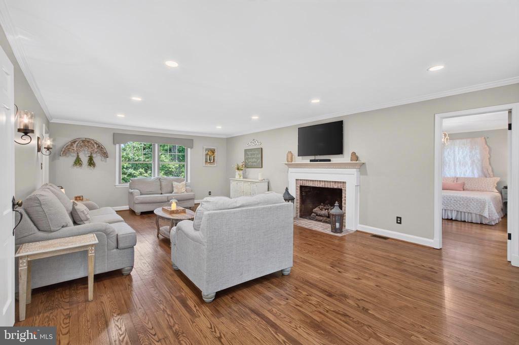 12415 SCOTTS MILL RD, CULPEPER, Virginia 22701, 5 Bedrooms Bedrooms, ,4 BathroomsBathrooms,Residential,12415 SCOTTS MILL RD,VACU2014258 MLS # VACU2014258