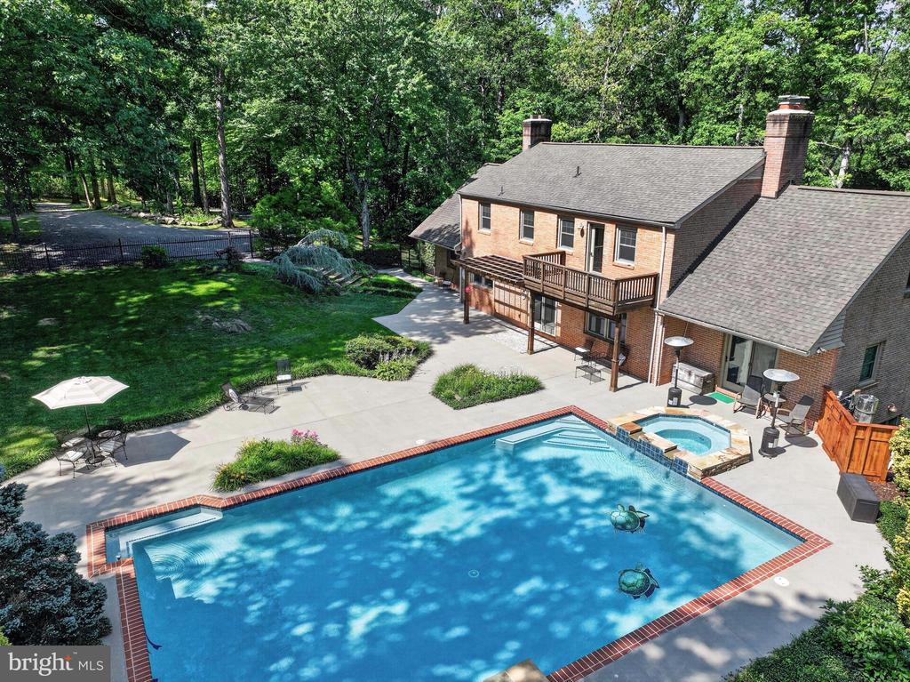 12415 SCOTTS MILL RD, CULPEPER, Virginia 22701, 5 Bedrooms Bedrooms, ,4 BathroomsBathrooms,Residential,12415 SCOTTS MILL RD,VACU2014258 MLS # VACU2014258