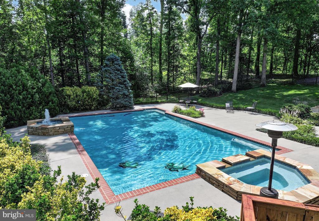 12415 SCOTTS MILL RD, CULPEPER, Virginia 22701, 5 Bedrooms Bedrooms, ,4 BathroomsBathrooms,Residential,12415 SCOTTS MILL RD,VACU2014258 MLS # VACU2014258