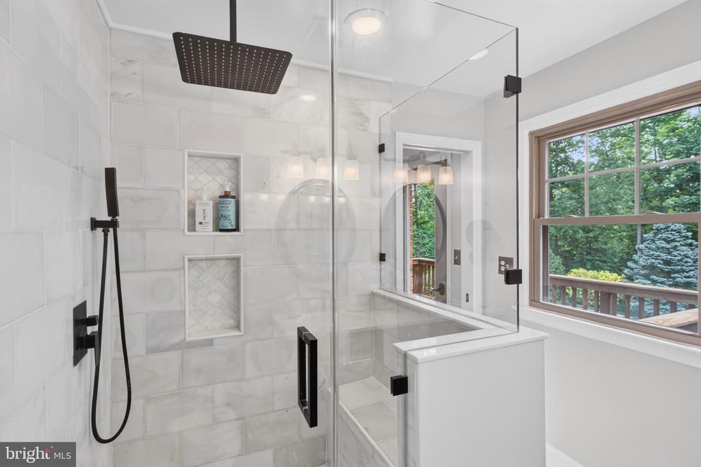 12415 SCOTTS MILL RD, CULPEPER, Virginia 22701, 5 Bedrooms Bedrooms, ,4 BathroomsBathrooms,Residential,12415 SCOTTS MILL RD,VACU2014258 MLS # VACU2014258