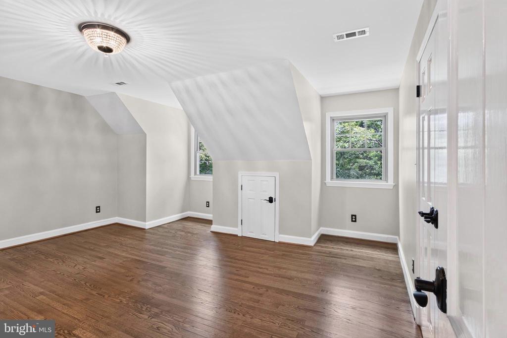 12415 SCOTTS MILL RD, CULPEPER, Virginia 22701, 5 Bedrooms Bedrooms, ,4 BathroomsBathrooms,Residential,12415 SCOTTS MILL RD,VACU2014258 MLS # VACU2014258
