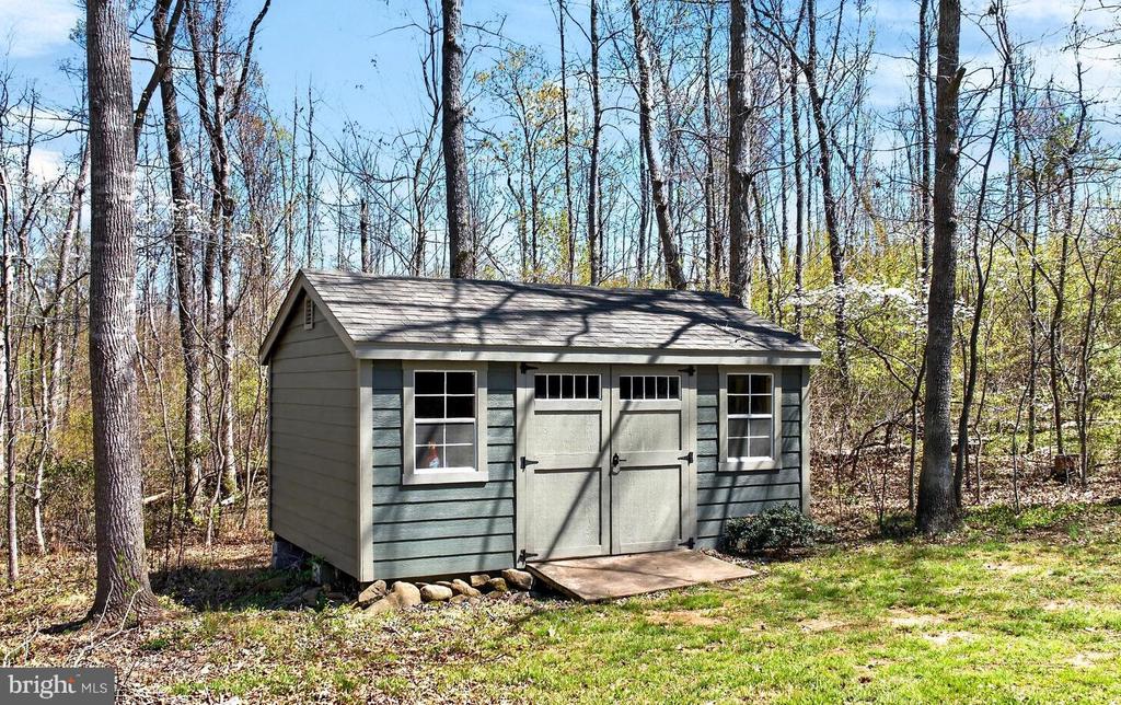 12415 SCOTTS MILL RD, CULPEPER, Virginia 22701, 5 Bedrooms Bedrooms, ,4 BathroomsBathrooms,Residential,12415 SCOTTS MILL RD,VACU2014258 MLS # VACU2014258