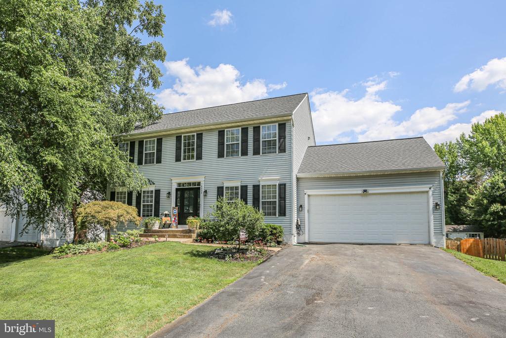 6806 LAKERIDGE DR, FREDERICKSBURG, Virginia 22407, 5 Bedrooms Bedrooms, ,3 BathroomsBathrooms,Residential,6806 LAKERIDGE DR,VASP2043368 MLS # VASP2043368