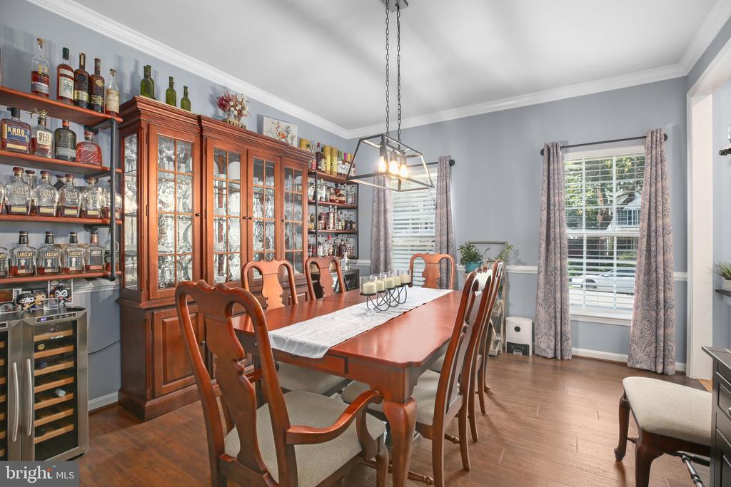 6806 LAKERIDGE DR, FREDERICKSBURG, Virginia 22407, 5 Bedrooms Bedrooms, ,3 BathroomsBathrooms,Residential,6806 LAKERIDGE DR,VASP2043368 MLS # VASP2043368