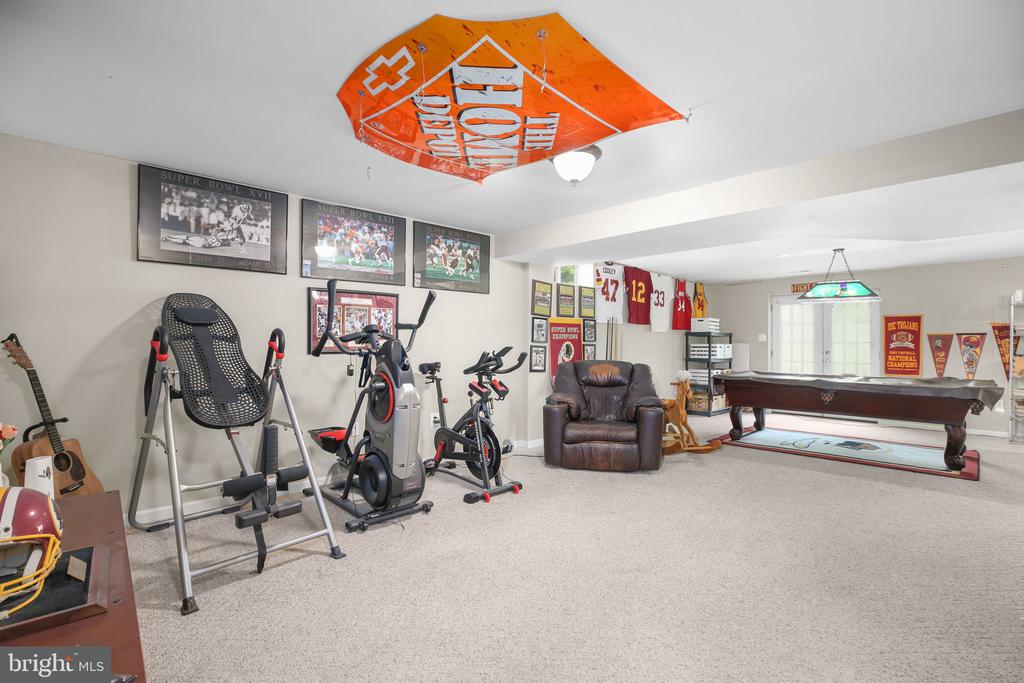6806 LAKERIDGE DR, FREDERICKSBURG, Virginia 22407, 5 Bedrooms Bedrooms, ,3 BathroomsBathrooms,Residential,6806 LAKERIDGE DR,VASP2043368 MLS # VASP2043368