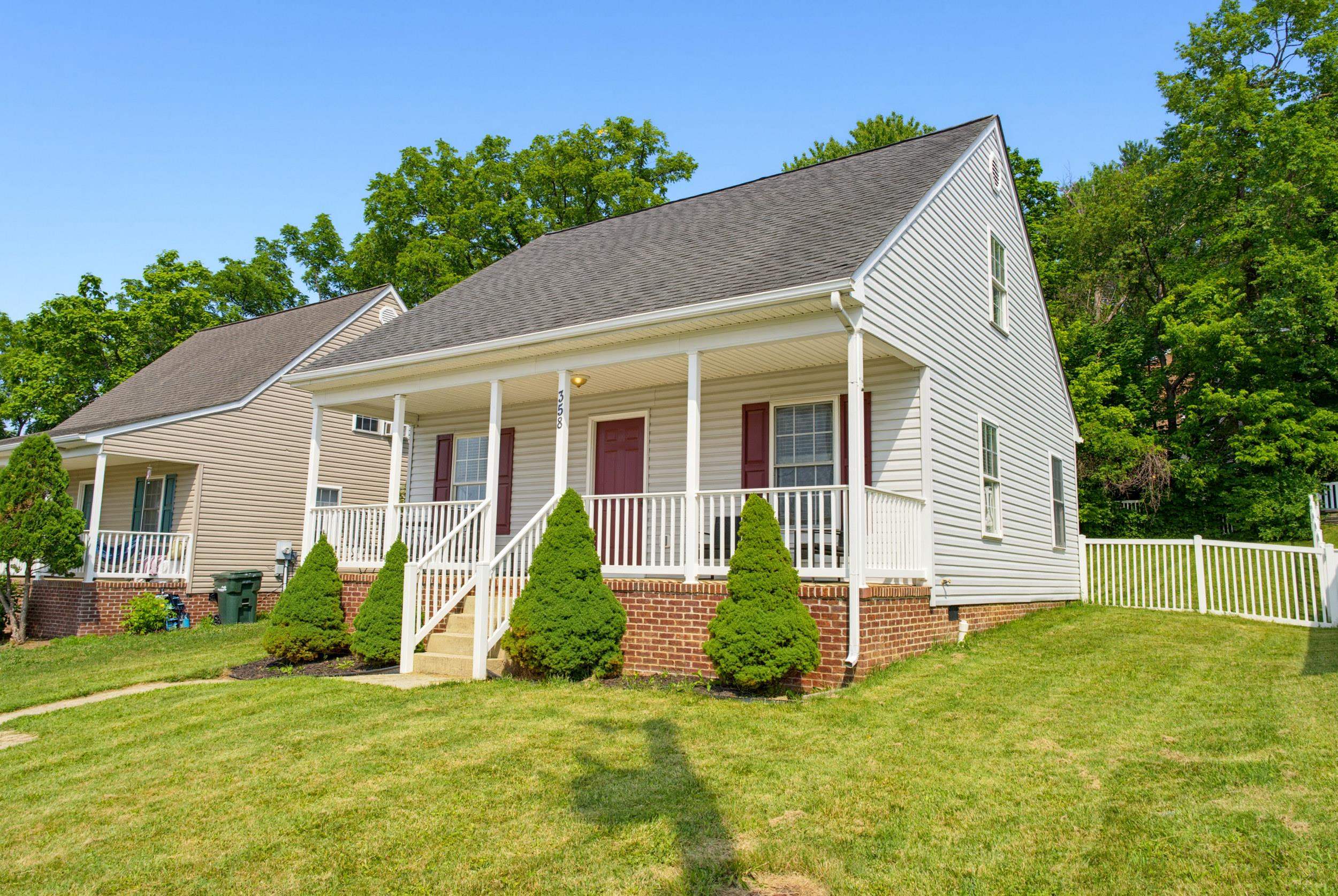 358 S DELPHINE AVE, WAYNESBORO, Virginia 22980, 3 Bedrooms Bedrooms, ,2 BathroomsBathrooms,Residential,358 S DELPHINE AVE,679066 MLS # 679066 358 S DELPHINE AVE, WAYNESBORO, Virginia 22980, 3 Bedrooms Bedrooms, ,2 BathroomsBathrooms,Residential,358 S DELPHINE AVE,679066 MLS # 679066
