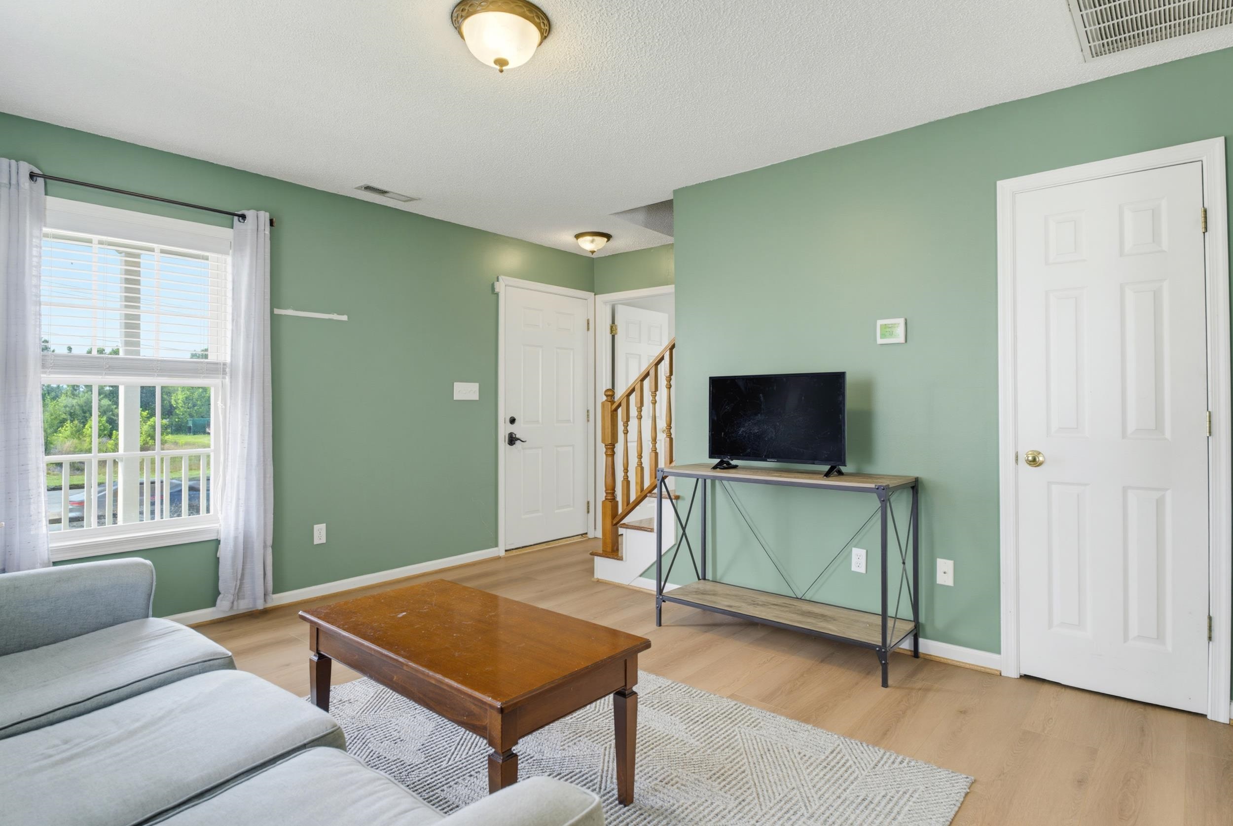 358 S DELPHINE AVE, WAYNESBORO, Virginia 22980, 3 Bedrooms Bedrooms, ,2 BathroomsBathrooms,Residential,358 S DELPHINE AVE,679066 MLS # 679066 358 S DELPHINE AVE, WAYNESBORO, Virginia 22980, 3 Bedrooms Bedrooms, ,2 BathroomsBathrooms,Residential,358 S DELPHINE AVE,679066 MLS # 679066
