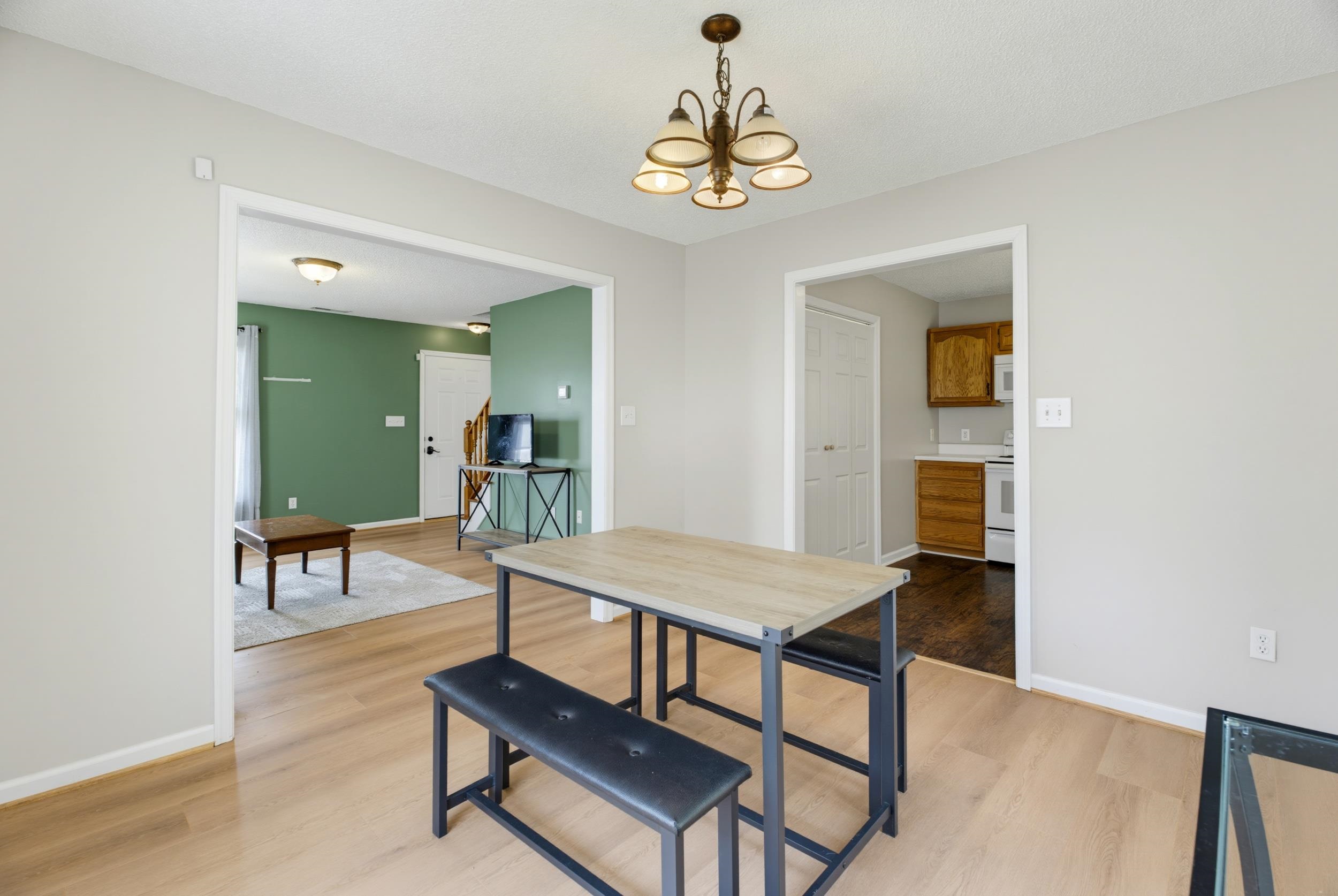 358 S DELPHINE AVE, WAYNESBORO, Virginia 22980, 3 Bedrooms Bedrooms, ,2 BathroomsBathrooms,Residential,358 S DELPHINE AVE,679066 MLS # 679066 358 S DELPHINE AVE, WAYNESBORO, Virginia 22980, 3 Bedrooms Bedrooms, ,2 BathroomsBathrooms,Residential,358 S DELPHINE AVE,679066 MLS # 679066