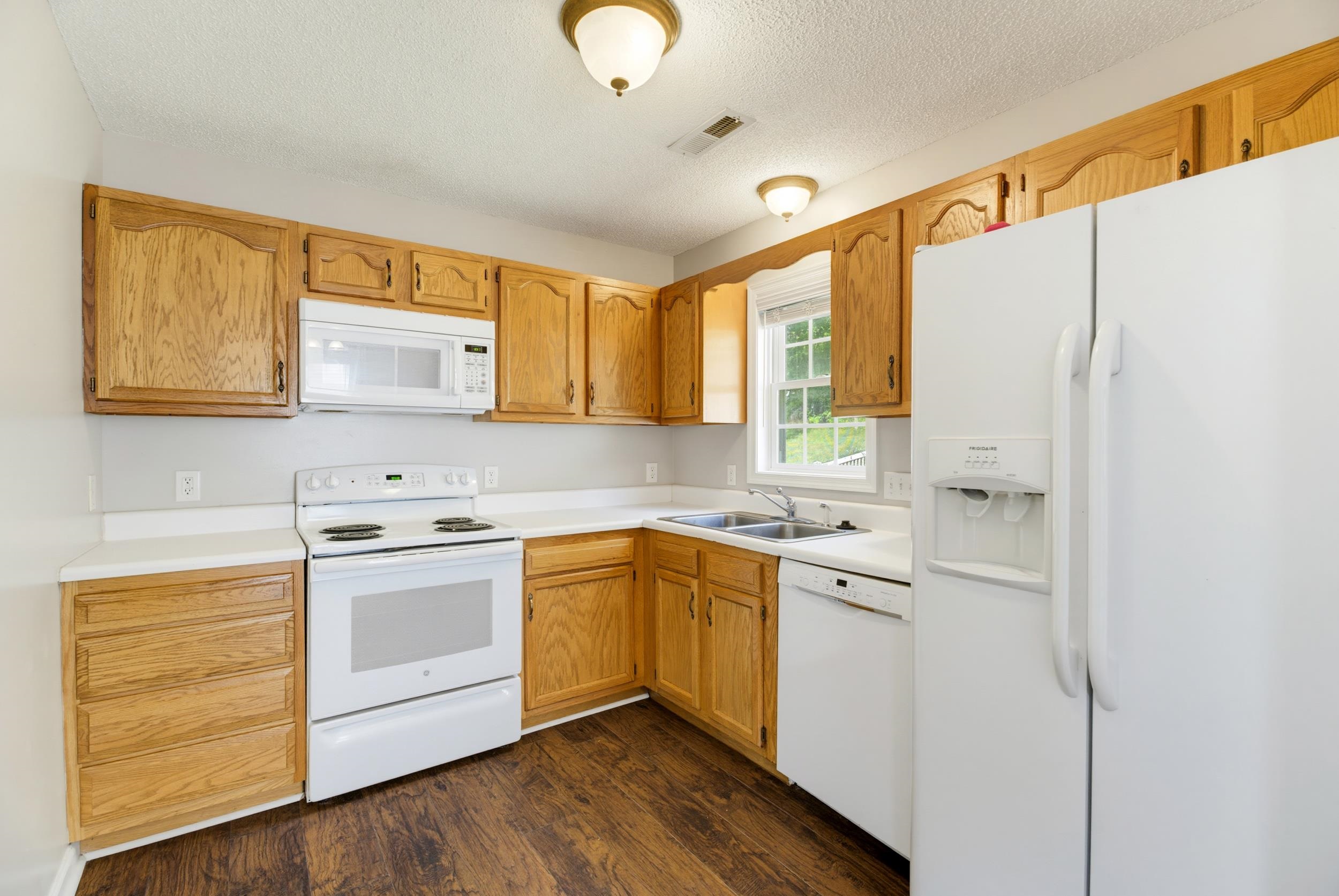 358 S DELPHINE AVE, WAYNESBORO, Virginia 22980, 3 Bedrooms Bedrooms, ,2 BathroomsBathrooms,Residential,358 S DELPHINE AVE,679066 MLS # 679066 358 S DELPHINE AVE, WAYNESBORO, Virginia 22980, 3 Bedrooms Bedrooms, ,2 BathroomsBathrooms,Residential,358 S DELPHINE AVE,679066 MLS # 679066