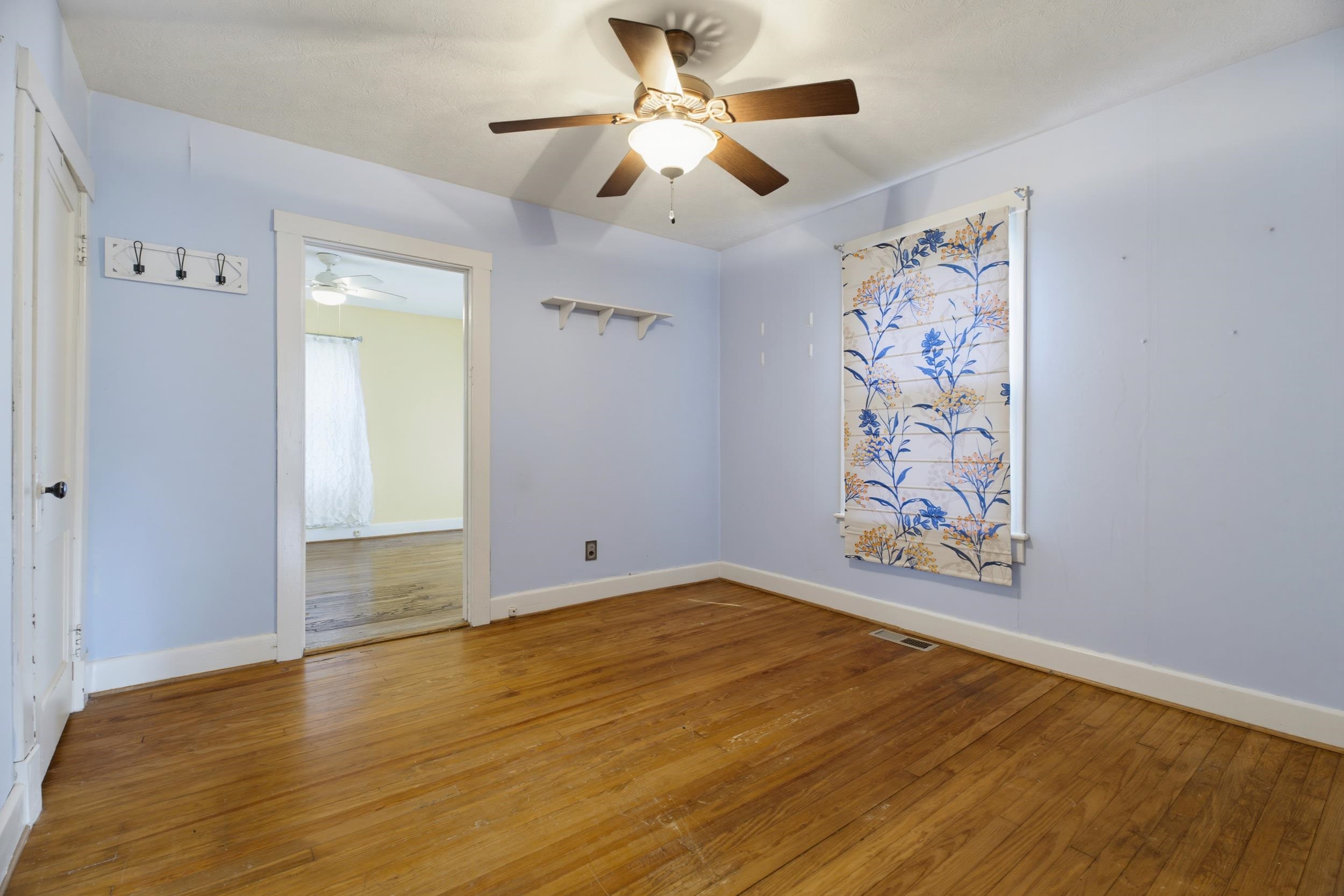 551 HIGHLAND AVE, WAYNESBORO, Virginia 22980, 2 Bedrooms Bedrooms, ,2 BathroomsBathrooms,Residential,551 HIGHLAND AVE,679068 MLS # 679068 551 HIGHLAND AVE, WAYNESBORO, Virginia 22980, 2 Bedrooms Bedrooms, ,2 BathroomsBathrooms,Residential,551 HIGHLAND AVE,679068 MLS # 679068
