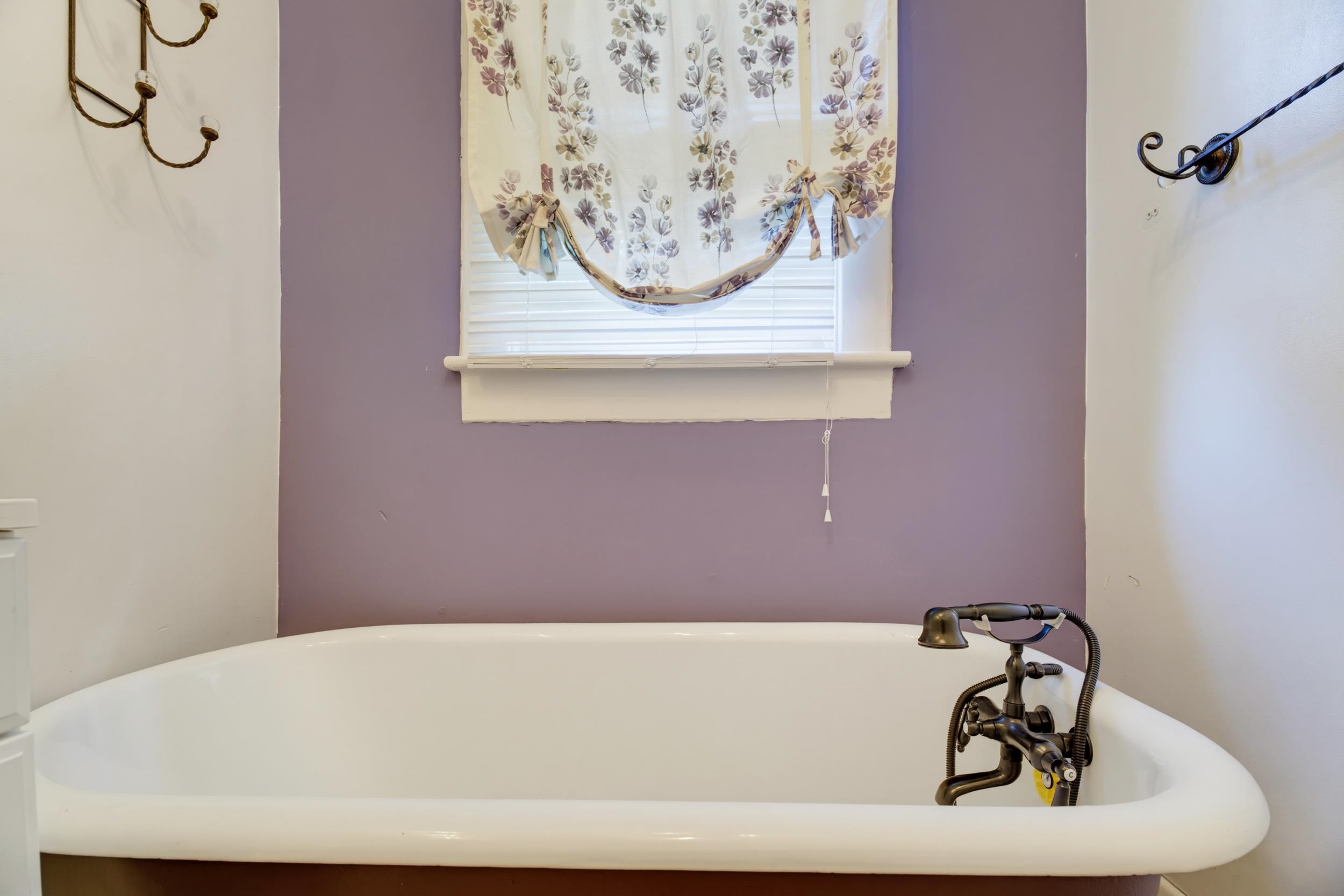 551 HIGHLAND AVE, WAYNESBORO, Virginia 22980, 2 Bedrooms Bedrooms, ,2 BathroomsBathrooms,Residential,551 HIGHLAND AVE,679068 MLS # 679068 551 HIGHLAND AVE, WAYNESBORO, Virginia 22980, 2 Bedrooms Bedrooms, ,2 BathroomsBathrooms,Residential,551 HIGHLAND AVE,679068 MLS # 679068