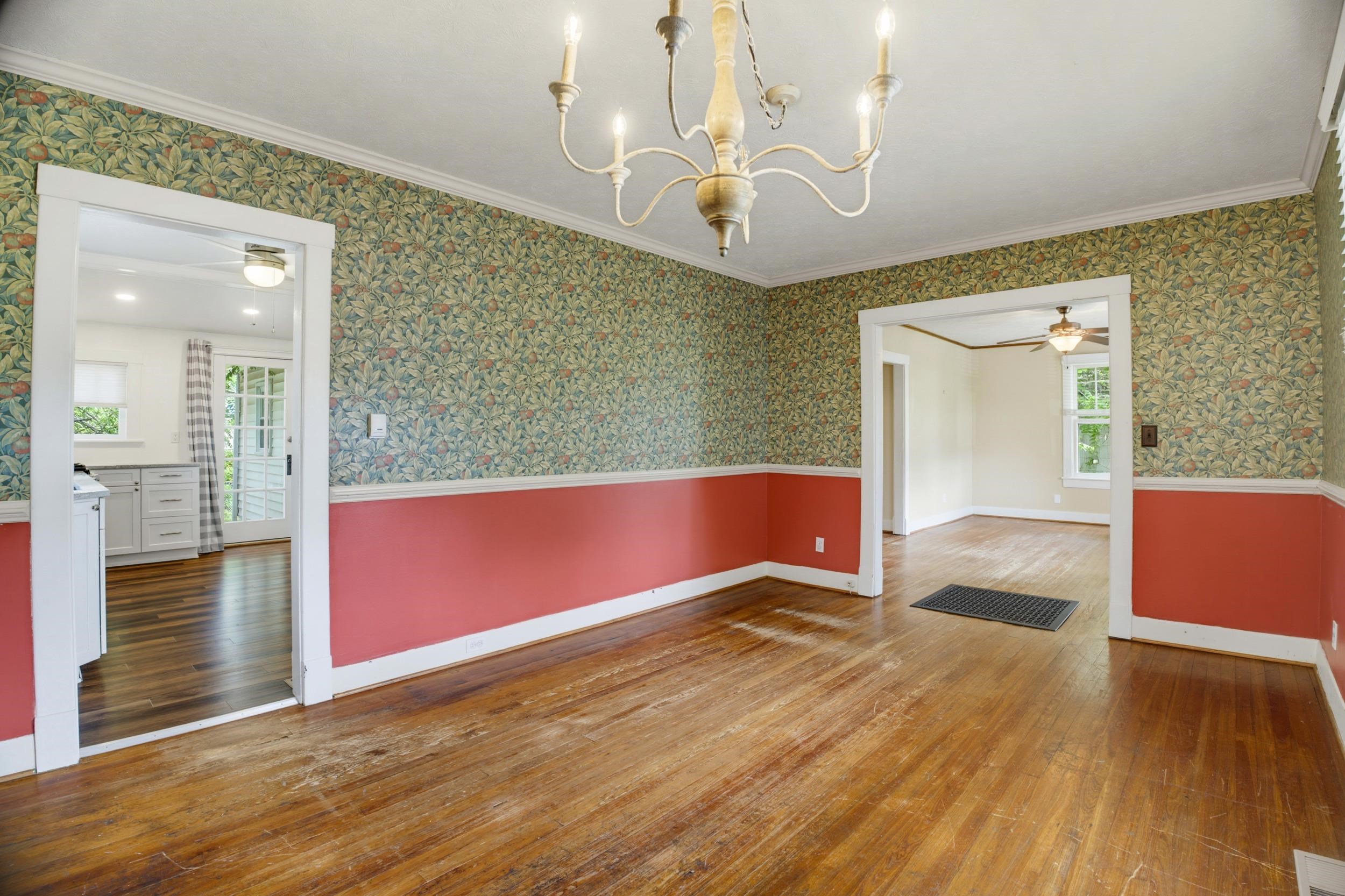551 HIGHLAND AVE, WAYNESBORO, Virginia 22980, 2 Bedrooms Bedrooms, ,2 BathroomsBathrooms,Residential,551 HIGHLAND AVE,679068 MLS # 679068 551 HIGHLAND AVE, WAYNESBORO, Virginia 22980, 2 Bedrooms Bedrooms, ,2 BathroomsBathrooms,Residential,551 HIGHLAND AVE,679068 MLS # 679068