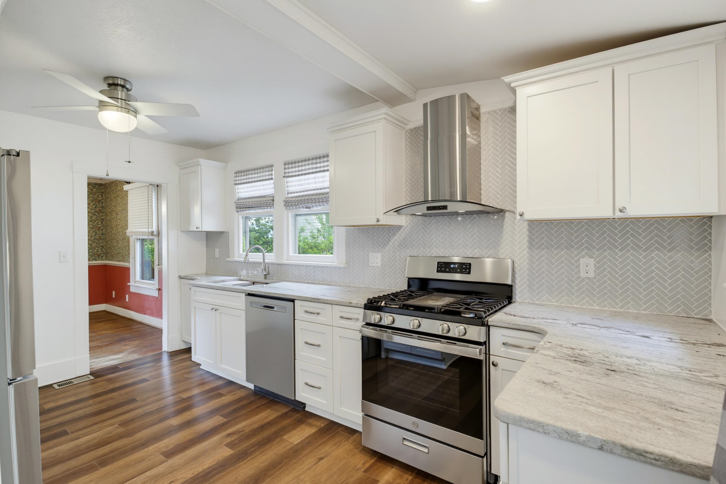 551 HIGHLAND AVE, WAYNESBORO, Virginia 22980, 2 Bedrooms Bedrooms, ,2 BathroomsBathrooms,Residential,551 HIGHLAND AVE,679068 MLS # 679068 551 HIGHLAND AVE, WAYNESBORO, Virginia 22980, 2 Bedrooms Bedrooms, ,2 BathroomsBathrooms,Residential,551 HIGHLAND AVE,679068 MLS # 679068