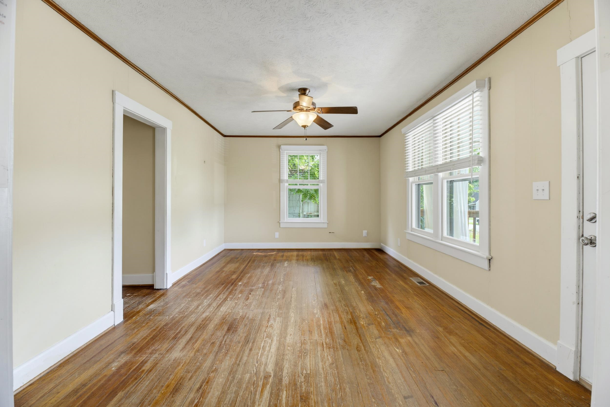 551 HIGHLAND AVE, WAYNESBORO, Virginia 22980, 2 Bedrooms Bedrooms, ,2 BathroomsBathrooms,Residential,551 HIGHLAND AVE,679068 MLS # 679068 551 HIGHLAND AVE, WAYNESBORO, Virginia 22980, 2 Bedrooms Bedrooms, ,2 BathroomsBathrooms,Residential,551 HIGHLAND AVE,679068 MLS # 679068