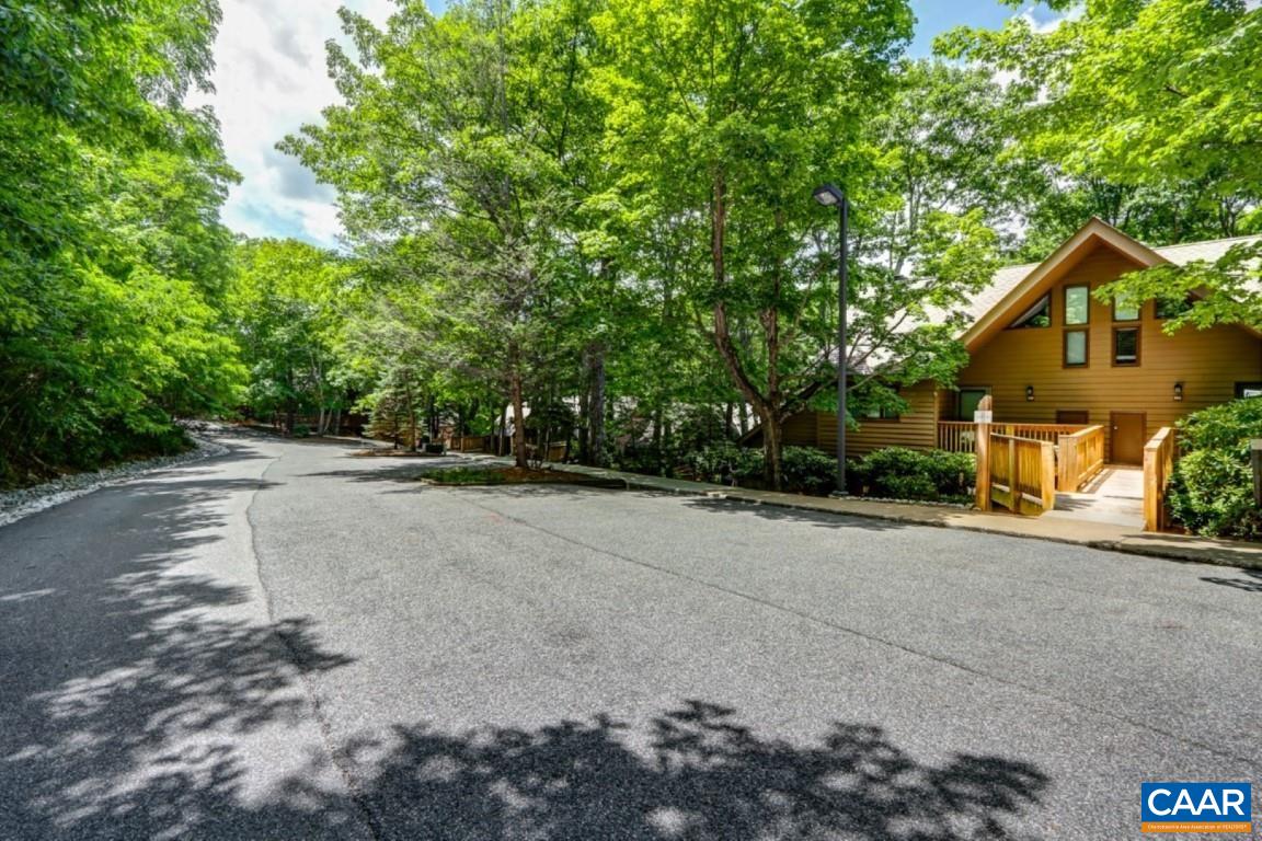 740 LAURELWOOD CONDOS, WINTERGREEN, Virginia 22967, 2 Bedrooms Bedrooms, ,2 BathroomsBathrooms,Residential,740 LAURELWOOD CONDOS,679076 MLS # 679076 740 LAURELWOOD CONDOS, WINTERGREEN, Virginia 22967, 2 Bedrooms Bedrooms, ,2 BathroomsBathrooms,Residential,740 LAURELWOOD CONDOS,679076 MLS # 679076