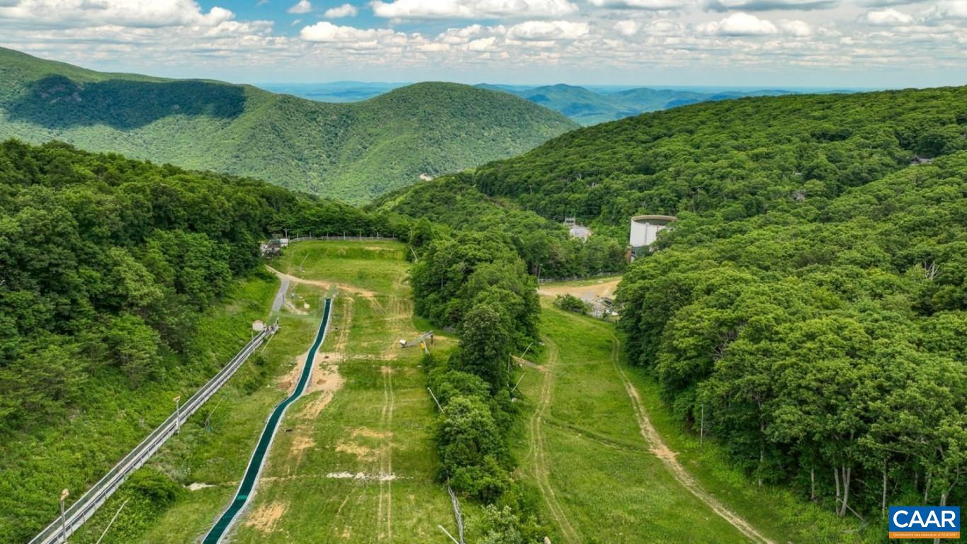 740 LAURELWOOD CONDOS, WINTERGREEN, Virginia 22967, 2 Bedrooms Bedrooms, ,2 BathroomsBathrooms,Residential,740 LAURELWOOD CONDOS,679076 MLS # 679076 740 LAURELWOOD CONDOS, WINTERGREEN, Virginia 22967, 2 Bedrooms Bedrooms, ,2 BathroomsBathrooms,Residential,740 LAURELWOOD CONDOS,679076 MLS # 679076