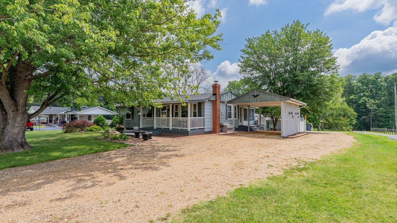 376 BLOOMER SPRINGS RD, MCGAHEYSVILLE, Virginia 22840, 3 Bedrooms Bedrooms, ,2 BathroomsBathrooms,Residential,376 BLOOMER SPRINGS RD,679079 MLS # 679079