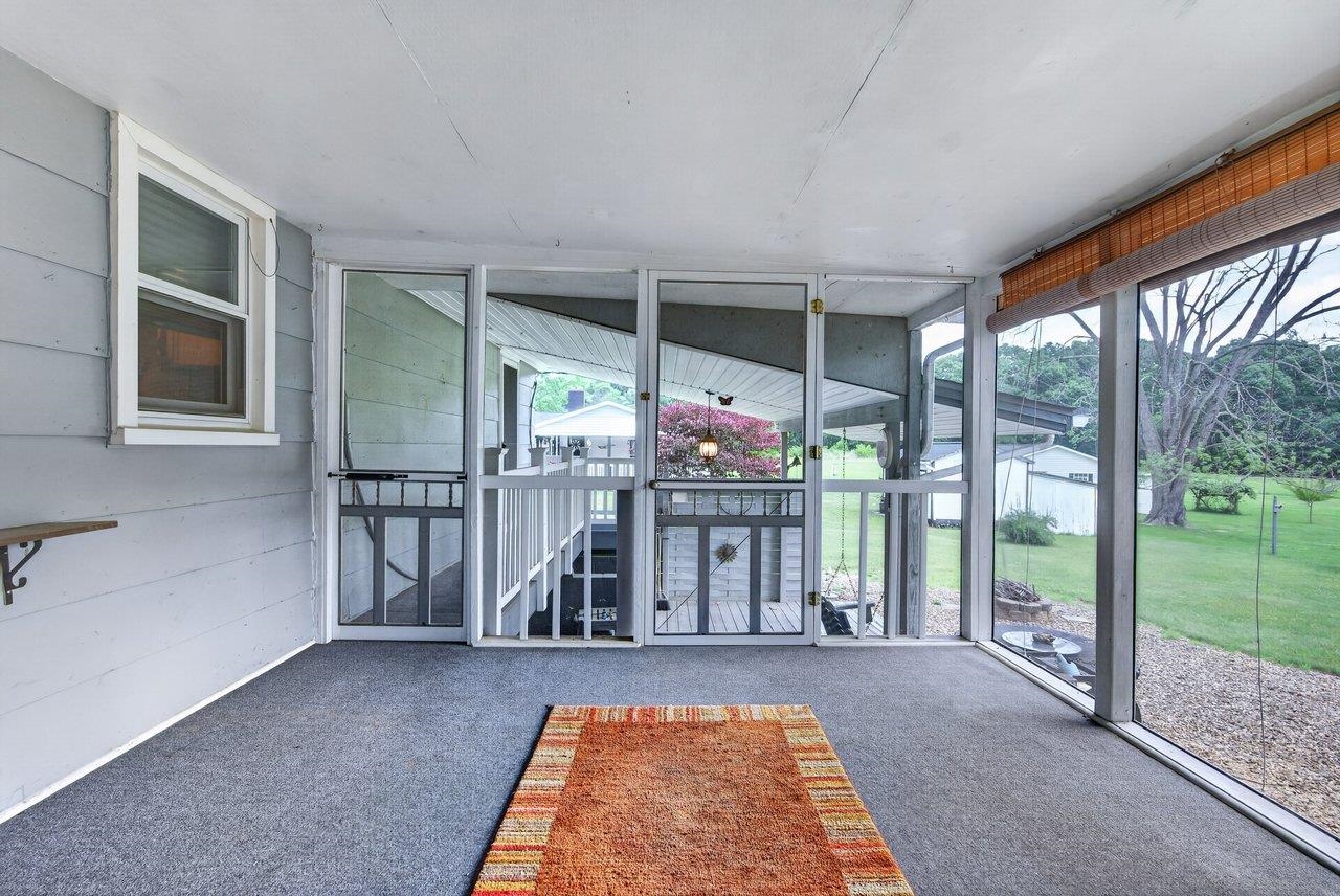376 BLOOMER SPRINGS RD, MCGAHEYSVILLE, Virginia 22840, 3 Bedrooms Bedrooms, ,2 BathroomsBathrooms,Residential,376 BLOOMER SPRINGS RD,679079 MLS # 679079