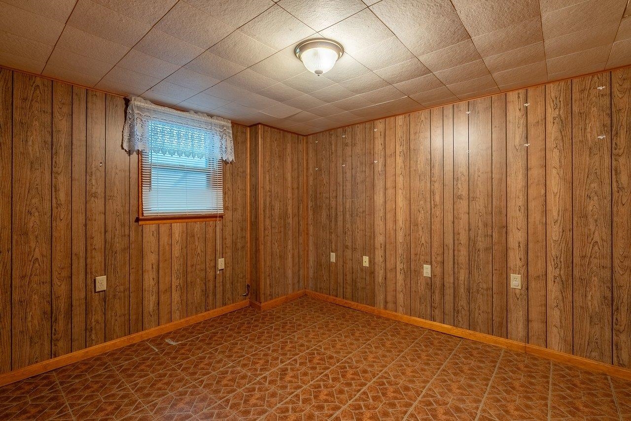 376 BLOOMER SPRINGS RD, MCGAHEYSVILLE, Virginia 22840, 3 Bedrooms Bedrooms, ,2 BathroomsBathrooms,Residential,376 BLOOMER SPRINGS RD,679079 MLS # 679079