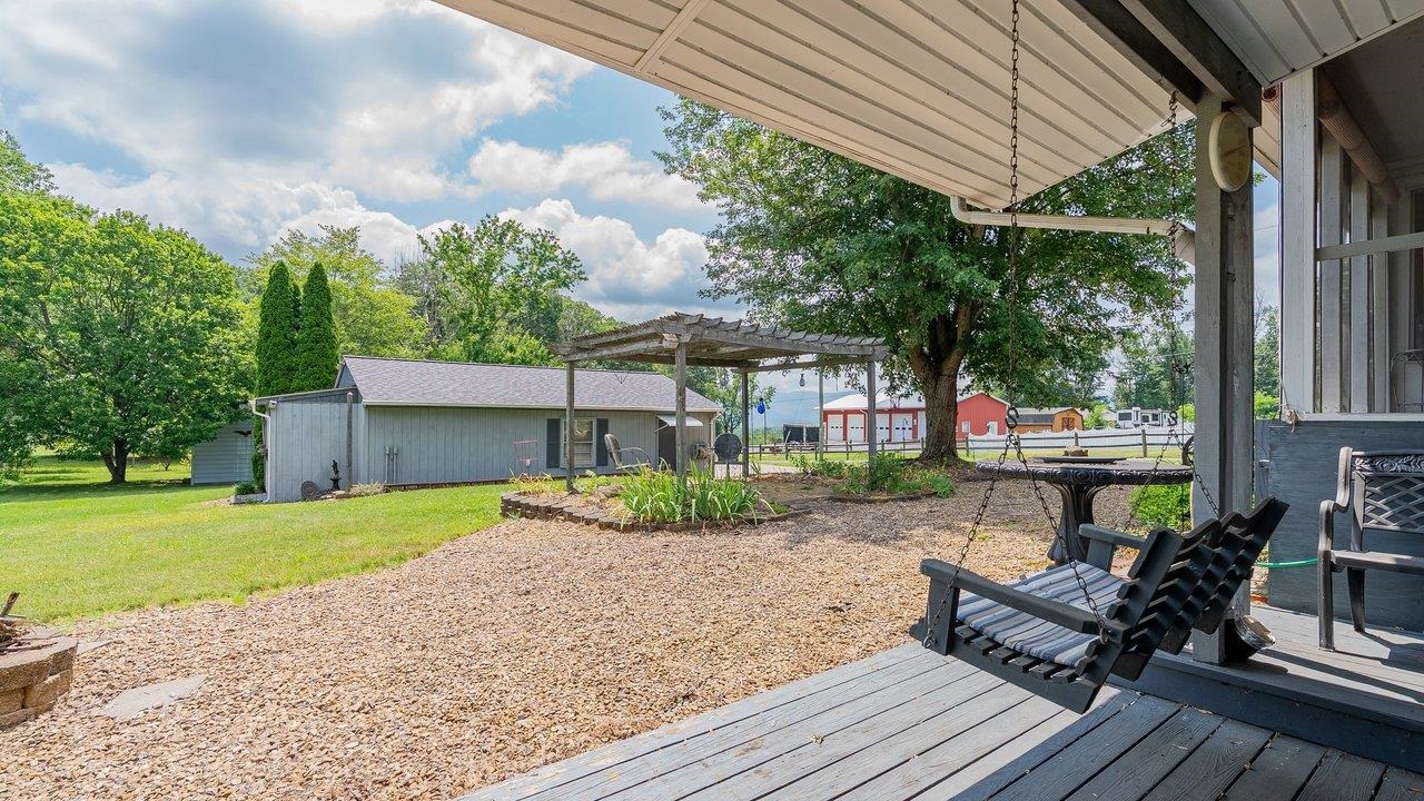 376 BLOOMER SPRINGS RD, MCGAHEYSVILLE, Virginia 22840, 3 Bedrooms Bedrooms, ,2 BathroomsBathrooms,Residential,376 BLOOMER SPRINGS RD,679079 MLS # 679079