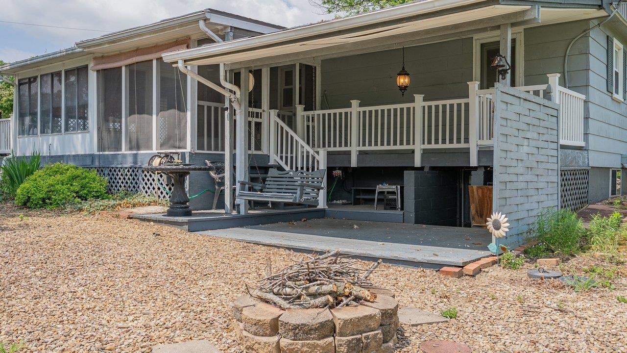 376 BLOOMER SPRINGS RD, MCGAHEYSVILLE, Virginia 22840, 3 Bedrooms Bedrooms, ,2 BathroomsBathrooms,Residential,376 BLOOMER SPRINGS RD,679079 MLS # 679079