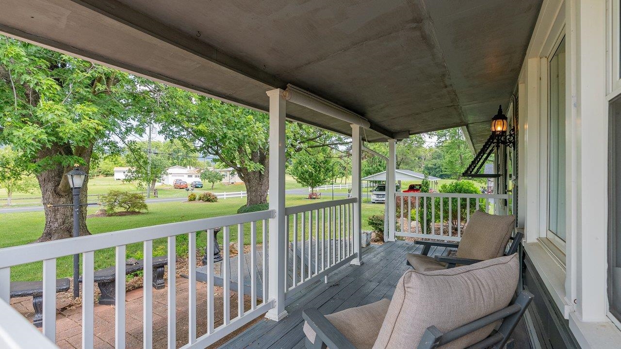 376 BLOOMER SPRINGS RD, MCGAHEYSVILLE, Virginia 22840, 3 Bedrooms Bedrooms, ,2 BathroomsBathrooms,Residential,376 BLOOMER SPRINGS RD,679079 MLS # 679079
