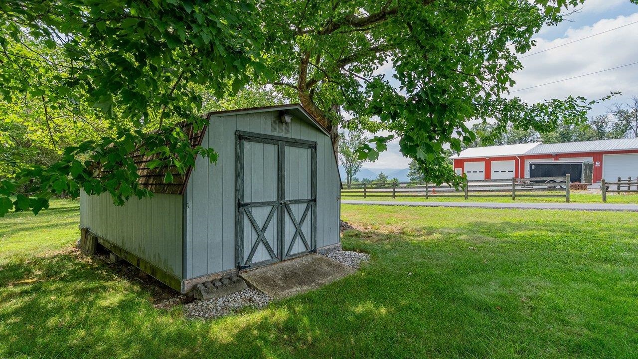 376 BLOOMER SPRINGS RD, MCGAHEYSVILLE, Virginia 22840, 3 Bedrooms Bedrooms, ,2 BathroomsBathrooms,Residential,376 BLOOMER SPRINGS RD,679079 MLS # 679079