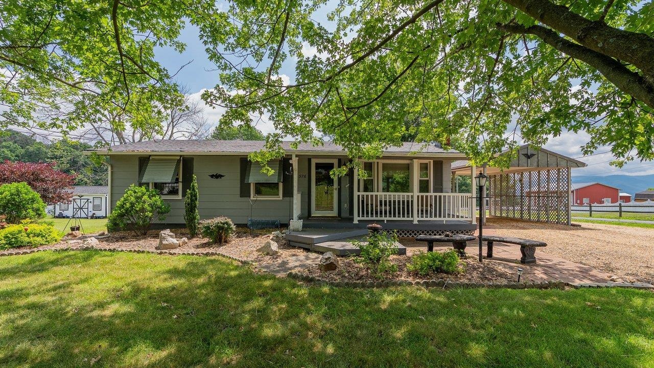376 BLOOMER SPRINGS RD, MCGAHEYSVILLE, Virginia 22840, 3 Bedrooms Bedrooms, ,2 BathroomsBathrooms,Residential,376 BLOOMER SPRINGS RD,679079 MLS # 679079