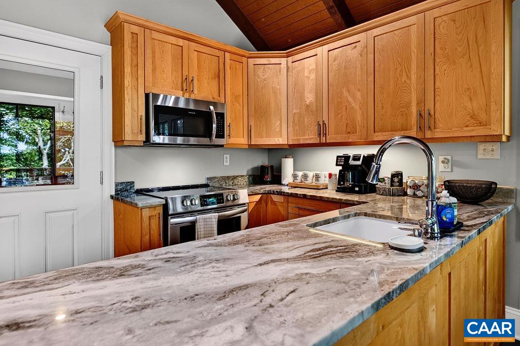 93 SQUIRREL TREE LN, WINTERGREEN RESORT, Virginia 22967, 3 Bedrooms Bedrooms, ,2 BathroomsBathrooms,Residential,93 SQUIRREL TREE LN,679080 MLS # 679080 93 SQUIRREL TREE LN, WINTERGREEN RESORT, Virginia 22967, 3 Bedrooms Bedrooms, ,2 BathroomsBathrooms,Residential,93 SQUIRREL TREE LN,679080 MLS # 679080