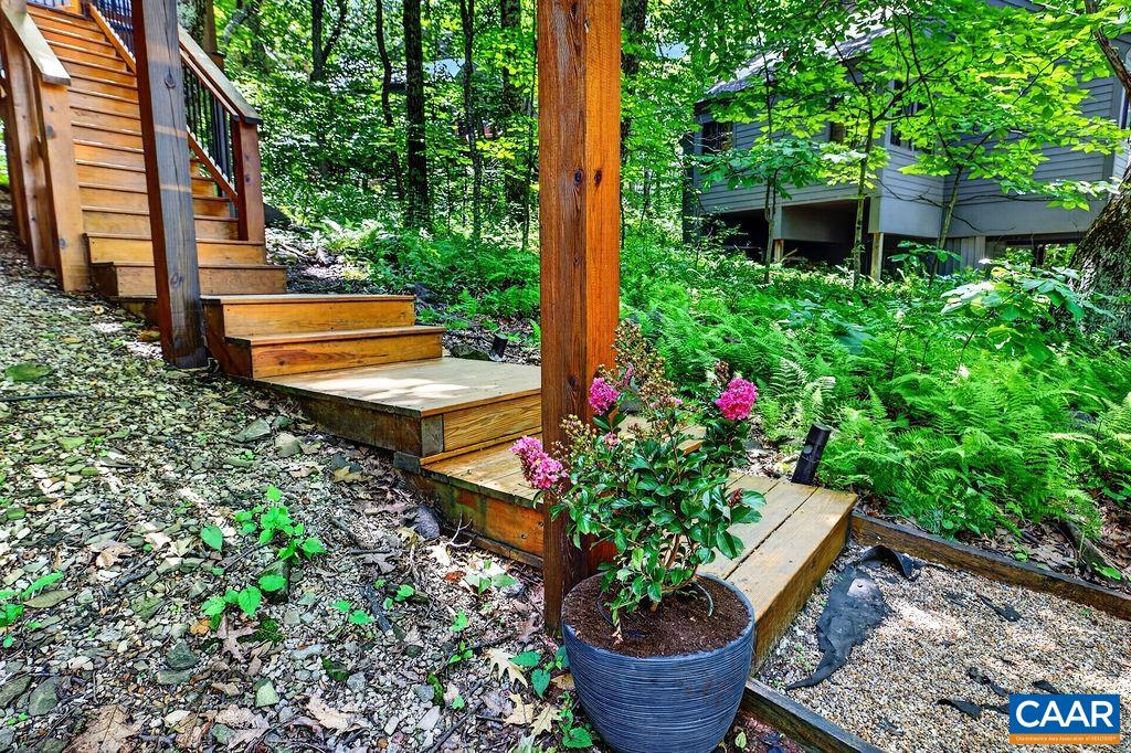 93 SQUIRREL TREE LN, WINTERGREEN RESORT, Virginia 22967, 3 Bedrooms Bedrooms, ,2 BathroomsBathrooms,Residential,93 SQUIRREL TREE LN,679080 MLS # 679080 93 SQUIRREL TREE LN, WINTERGREEN RESORT, Virginia 22967, 3 Bedrooms Bedrooms, ,2 BathroomsBathrooms,Residential,93 SQUIRREL TREE LN,679080 MLS # 679080