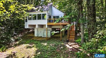 93 SQUIRREL TREE LN, WINTERGREEN RESORT, Virginia 22967, 3 Bedrooms Bedrooms, ,2 BathroomsBathrooms,Residential,93 SQUIRREL TREE LN,679080 MLS # 679080