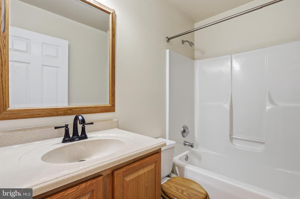 13355 JESTER CT, BEALETON, Virginia 22712, 3 Bedrooms Bedrooms, ,3 BathroomsBathrooms,Residential,13355 JESTER CT,VAFQ2022240 MLS # VAFQ2022240