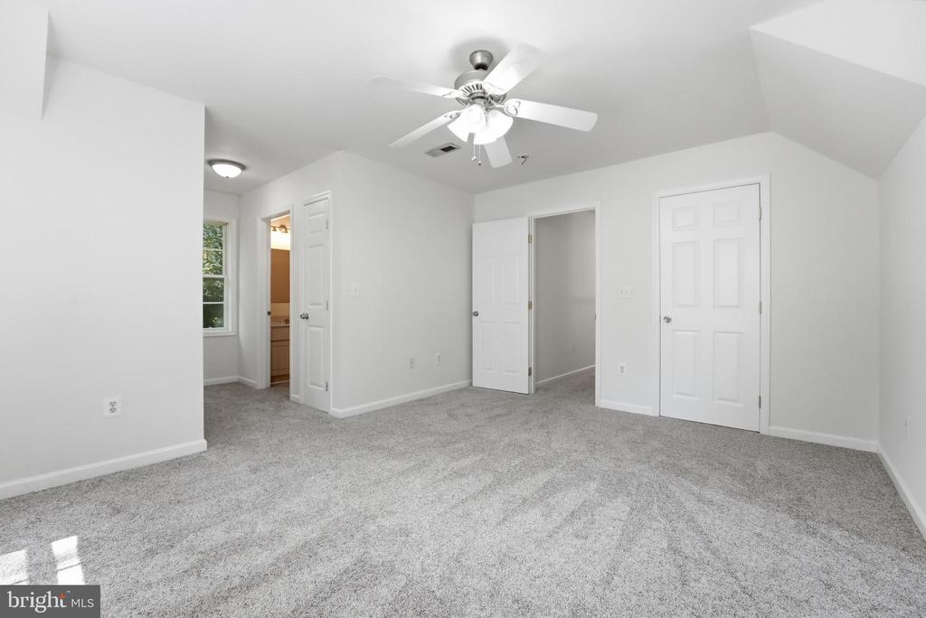 102 WAKEFIELD DR, LOCUST GROVE, Virginia 22508, 4 Bedrooms Bedrooms, ,3 BathroomsBathrooms,Residential,102 WAKEFIELD DR,VAOR2014532 MLS # VAOR2014532 102 WAKEFIELD DR, LOCUST GROVE, Virginia 22508, 4 Bedrooms Bedrooms, ,3 BathroomsBathrooms,Residential,102 WAKEFIELD DR,VAOR2014532 MLS # VAOR2014532