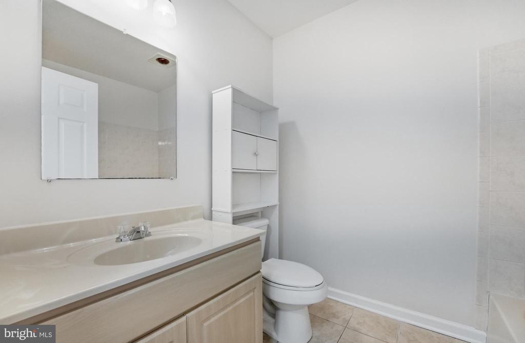 102 WAKEFIELD DR, LOCUST GROVE, Virginia 22508, 4 Bedrooms Bedrooms, ,3 BathroomsBathrooms,Residential,102 WAKEFIELD DR,VAOR2014532 MLS # VAOR2014532 102 WAKEFIELD DR, LOCUST GROVE, Virginia 22508, 4 Bedrooms Bedrooms, ,3 BathroomsBathrooms,Residential,102 WAKEFIELD DR,VAOR2014532 MLS # VAOR2014532