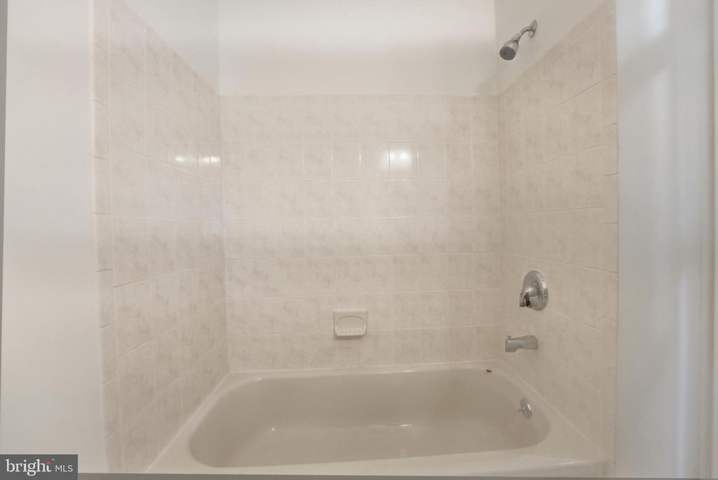 102 WAKEFIELD DR, LOCUST GROVE, Virginia 22508, 4 Bedrooms Bedrooms, ,3 BathroomsBathrooms,Residential,102 WAKEFIELD DR,VAOR2014532 MLS # VAOR2014532 102 WAKEFIELD DR, LOCUST GROVE, Virginia 22508, 4 Bedrooms Bedrooms, ,3 BathroomsBathrooms,Residential,102 WAKEFIELD DR,VAOR2014532 MLS # VAOR2014532