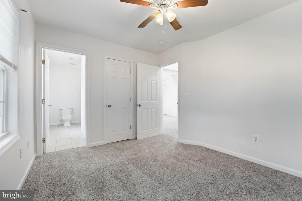 102 WAKEFIELD DR, LOCUST GROVE, Virginia 22508, 4 Bedrooms Bedrooms, ,3 BathroomsBathrooms,Residential,102 WAKEFIELD DR,VAOR2014532 MLS # VAOR2014532 102 WAKEFIELD DR, LOCUST GROVE, Virginia 22508, 4 Bedrooms Bedrooms, ,3 BathroomsBathrooms,Residential,102 WAKEFIELD DR,VAOR2014532 MLS # VAOR2014532