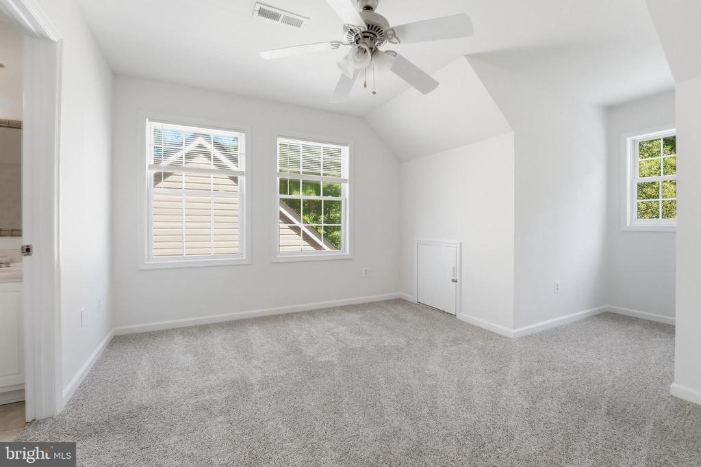 102 WAKEFIELD DR, LOCUST GROVE, Virginia 22508, 4 Bedrooms Bedrooms, ,3 BathroomsBathrooms,Residential,102 WAKEFIELD DR,VAOR2014532 MLS # VAOR2014532 102 WAKEFIELD DR, LOCUST GROVE, Virginia 22508, 4 Bedrooms Bedrooms, ,3 BathroomsBathrooms,Residential,102 WAKEFIELD DR,VAOR2014532 MLS # VAOR2014532