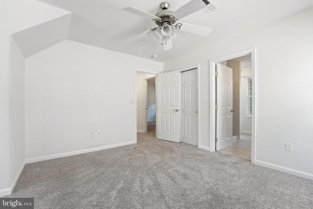 102 WAKEFIELD DR, LOCUST GROVE, Virginia 22508, 4 Bedrooms Bedrooms, ,3 BathroomsBathrooms,Residential,102 WAKEFIELD DR,VAOR2014532 MLS # VAOR2014532 102 WAKEFIELD DR, LOCUST GROVE, Virginia 22508, 4 Bedrooms Bedrooms, ,3 BathroomsBathrooms,Residential,102 WAKEFIELD DR,VAOR2014532 MLS # VAOR2014532