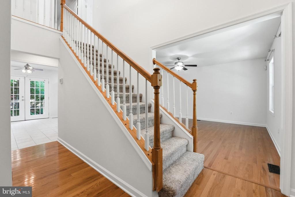 102 WAKEFIELD DR, LOCUST GROVE, Virginia 22508, 4 Bedrooms Bedrooms, ,3 BathroomsBathrooms,Residential,102 WAKEFIELD DR,VAOR2014532 MLS # VAOR2014532 102 WAKEFIELD DR, LOCUST GROVE, Virginia 22508, 4 Bedrooms Bedrooms, ,3 BathroomsBathrooms,Residential,102 WAKEFIELD DR,VAOR2014532 MLS # VAOR2014532