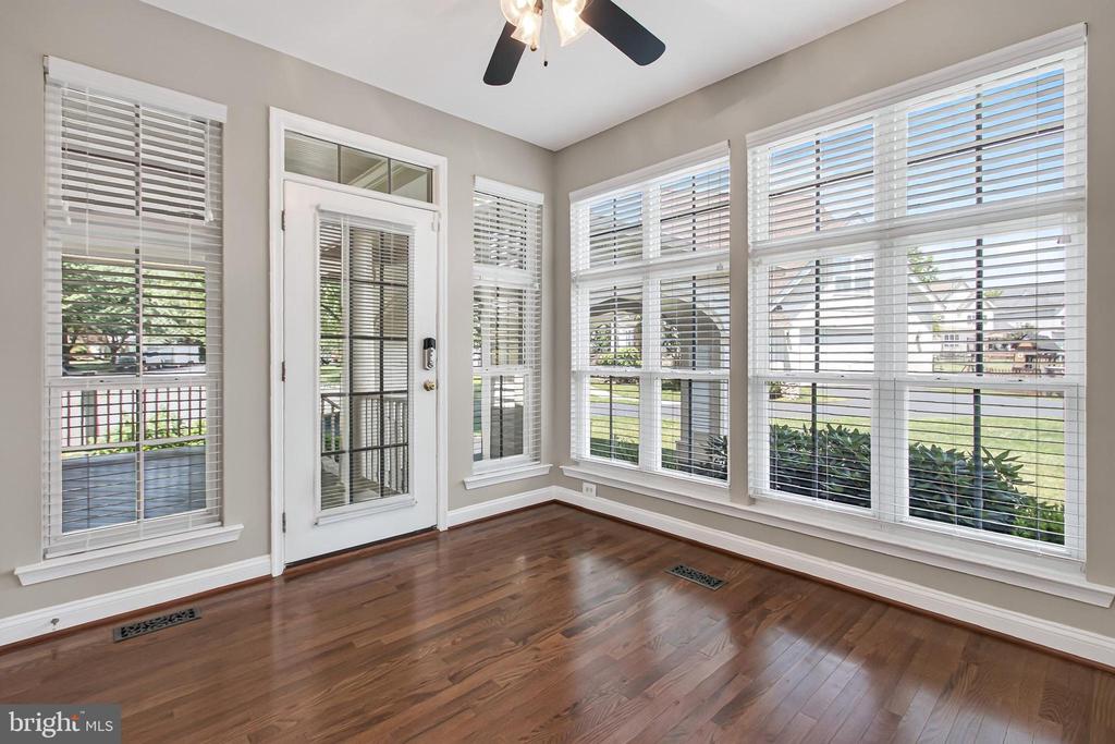 3582 DELL CT, WARRENTON, Virginia 20187, 4 Bedrooms Bedrooms, ,3 BathroomsBathrooms,Residential,3582 DELL CT,VAFQ2022808 MLS # VAFQ2022808 3582 DELL CT, WARRENTON, Virginia 20187, 4 Bedrooms Bedrooms, ,3 BathroomsBathrooms,Residential,3582 DELL CT,VAFQ2022808 MLS # VAFQ2022808