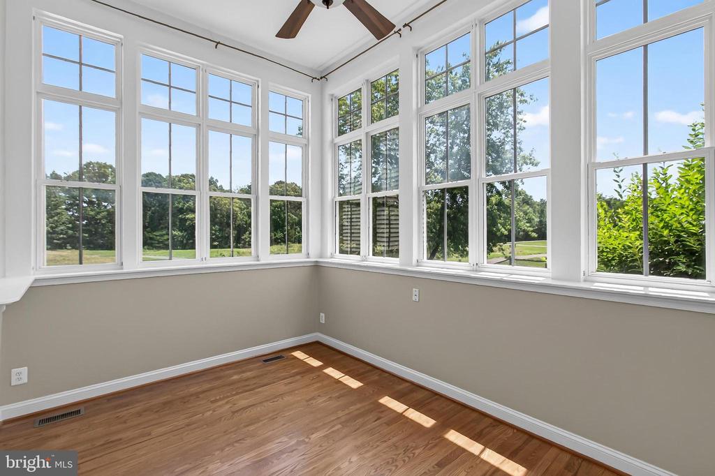 3582 DELL CT, WARRENTON, Virginia 20187, 4 Bedrooms Bedrooms, ,3 BathroomsBathrooms,Residential,3582 DELL CT,VAFQ2022808 MLS # VAFQ2022808 3582 DELL CT, WARRENTON, Virginia 20187, 4 Bedrooms Bedrooms, ,3 BathroomsBathrooms,Residential,3582 DELL CT,VAFQ2022808 MLS # VAFQ2022808