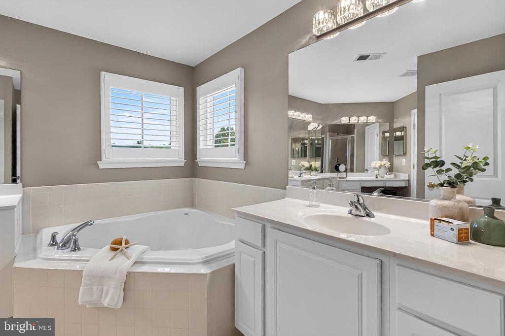 3582 DELL CT, WARRENTON, Virginia 20187, 4 Bedrooms Bedrooms, ,3 BathroomsBathrooms,Residential,3582 DELL CT,VAFQ2022808 MLS # VAFQ2022808 3582 DELL CT, WARRENTON, Virginia 20187, 4 Bedrooms Bedrooms, ,3 BathroomsBathrooms,Residential,3582 DELL CT,VAFQ2022808 MLS # VAFQ2022808